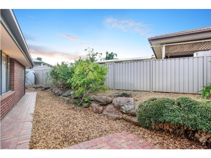 25 Buccaneer Drive, Seaford Rise SA 5169