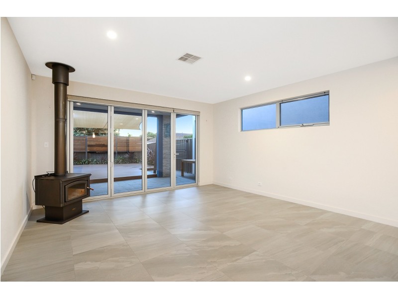 77A Kalgoorlie Avenue, Port Noarlunga South SA 5167
