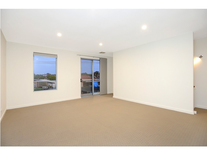 77A Kalgoorlie Avenue, Port Noarlunga South SA 5167