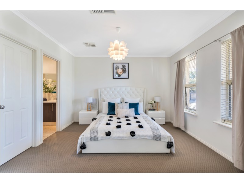 32 Spy Glass Hill Circuit, Seaford Rise SA 5169