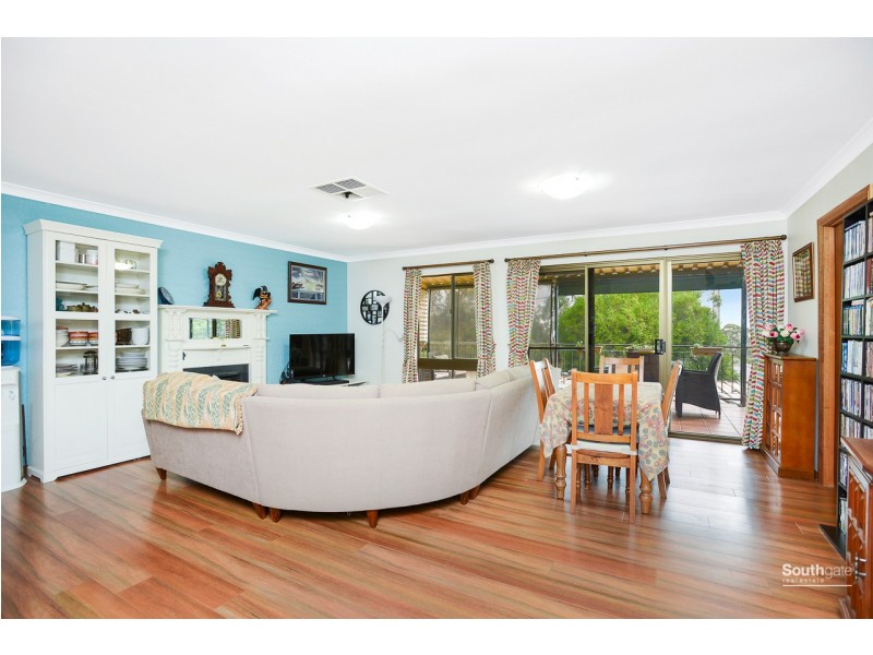2 Romney Road, Happy Valley SA 5159