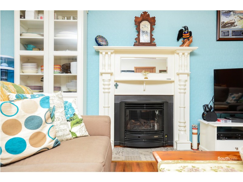 2 Romney Road, Happy Valley SA 5159