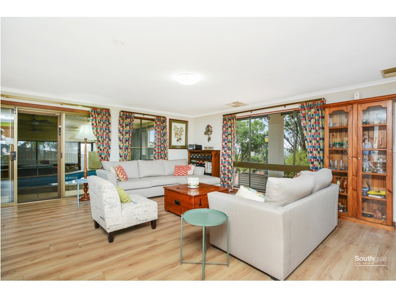 2 Romney Road, Happy Valley SA 5159