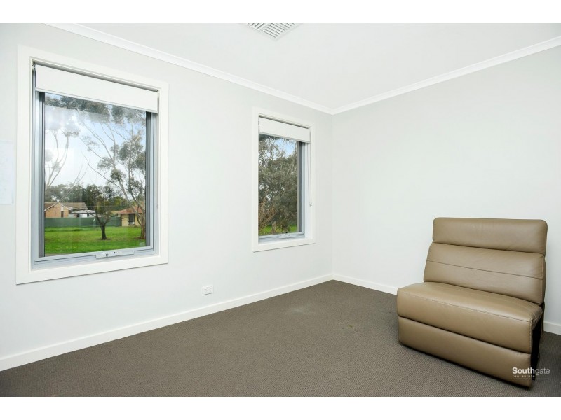 33 Eucalyptus Avenue, Noarlunga Centre SA 5168