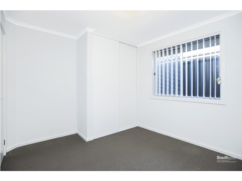 2/32 Sunderland Crescent, Seaford SA 5169