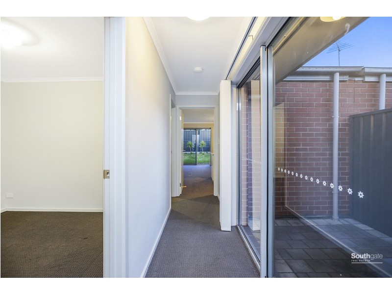 2/32 Sunderland Crescent, Seaford SA 5169