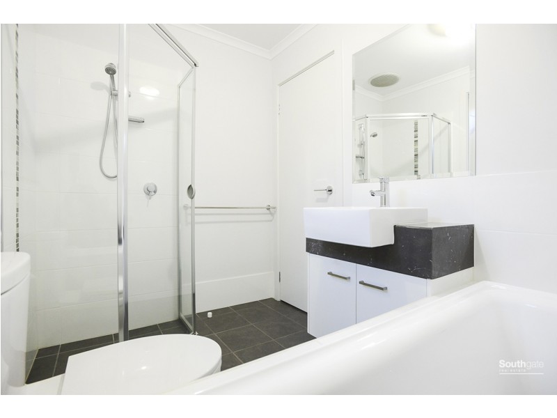 2/32 Sunderland Crescent, Seaford SA 5169