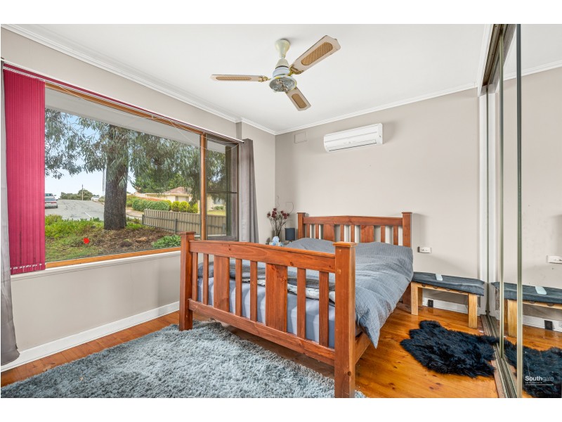 30 Roberts Road, Hackham West SA 5163