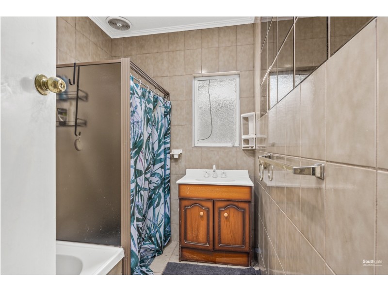 30 Roberts Road, Hackham West SA 5163