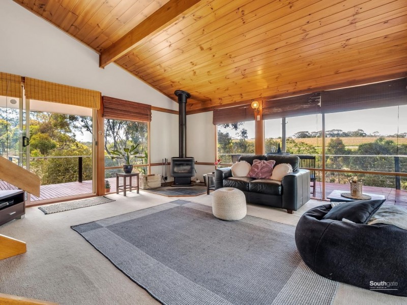 174 Upper Penneys Hill Road, Onkaparinga Hills SA 5163