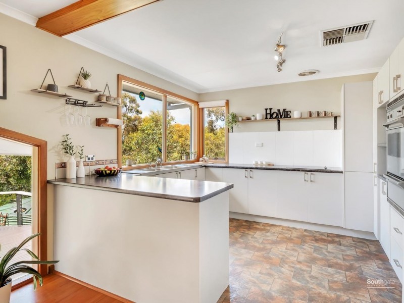 174 Upper Penneys Hill Road, Onkaparinga Hills SA 5163