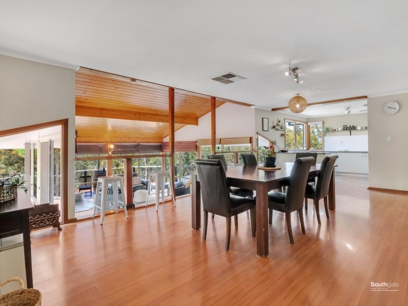 174 Upper Penneys Hill Road, Onkaparinga Hills SA 5163
