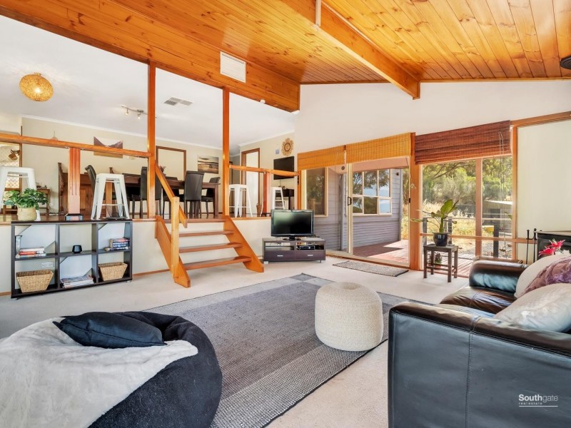 174 Upper Penneys Hill Road, Onkaparinga Hills SA 5163