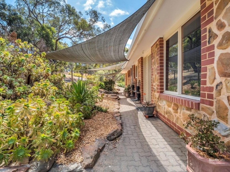 174 Upper Penneys Hill Road, Onkaparinga Hills SA 5163