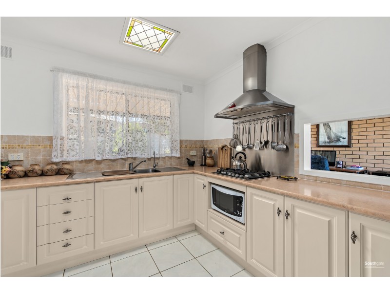 28 Marsden Place, Huntfield Heights SA 5163
