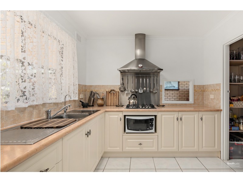 28 Marsden Place, Huntfield Heights SA 5163