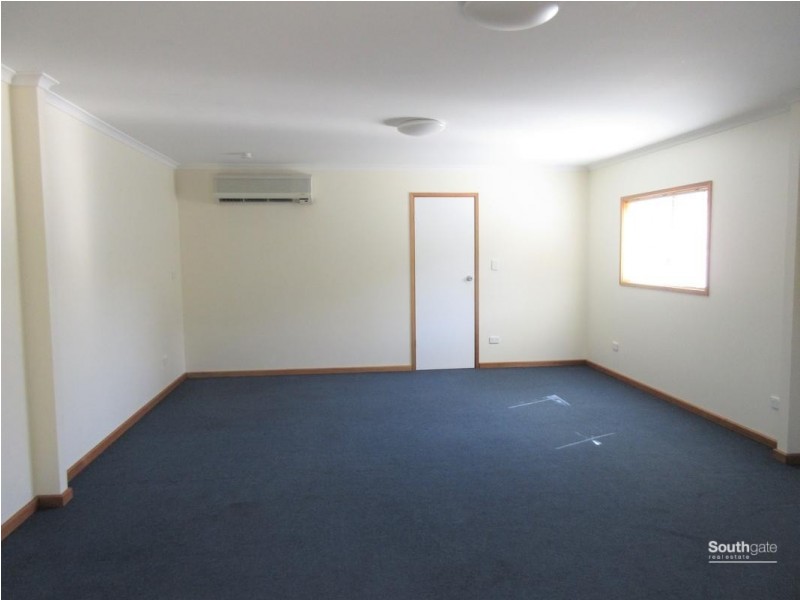12 Lyle Street, Happy Valley SA 5159