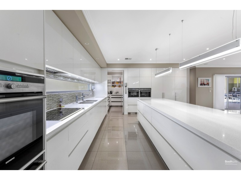 9 Main Road, Mclaren Flat SA 5171