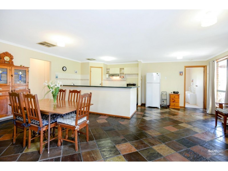 6 Clifton Court, Mclaren Vale SA 5171