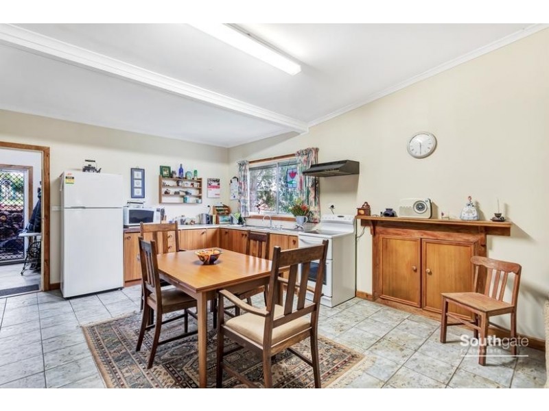 26 Whitings Road, Mclaren Flat SA 5171