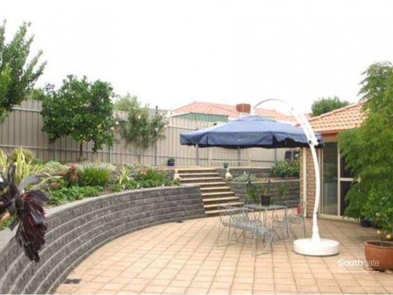 21 Augusta Drive, Seaford Rise SA 5169