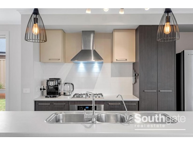 3 Dampier Road, Seaford Meadows SA 5169