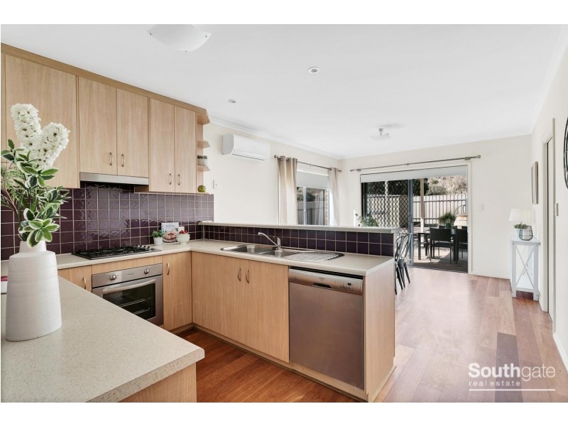 2a Chamberlain Drive, Christie Downs SA 5164