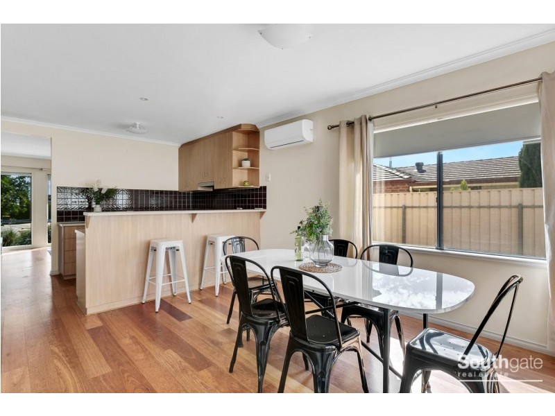 2a Chamberlain Drive, Christie Downs SA 5164