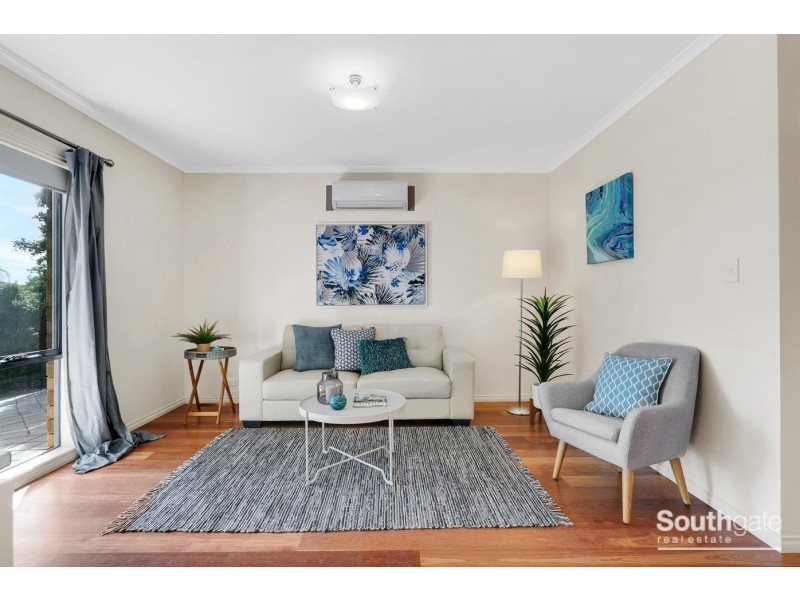 2a Chamberlain Drive, Christie Downs SA 5164