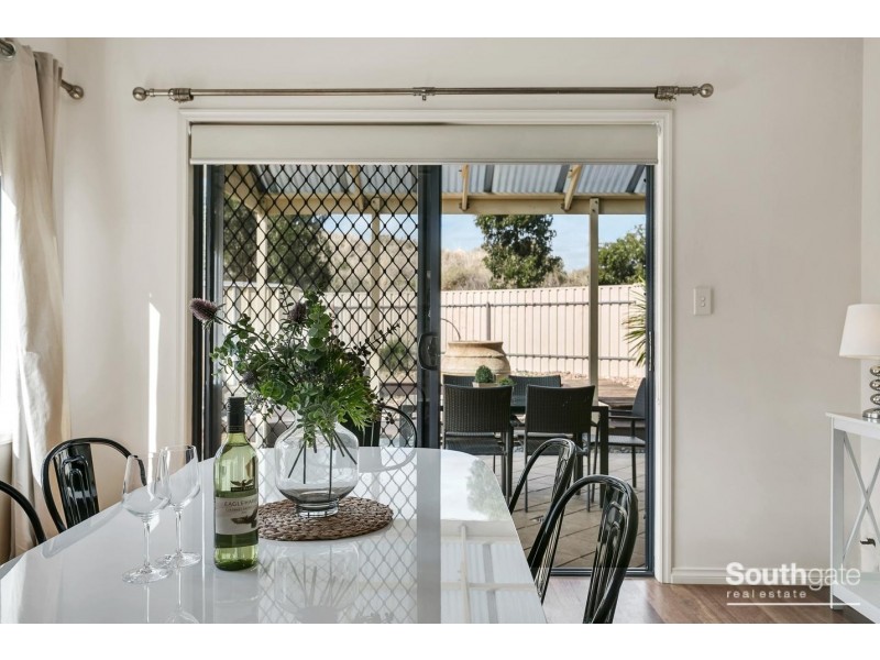 2a Chamberlain Drive, Christie Downs SA 5164