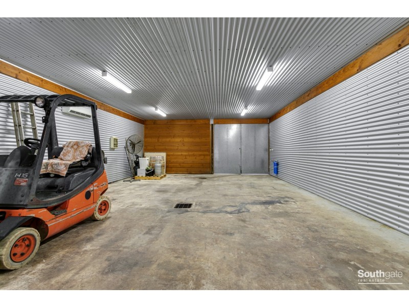 112 Adams Road, Blewitt Springs SA 5171