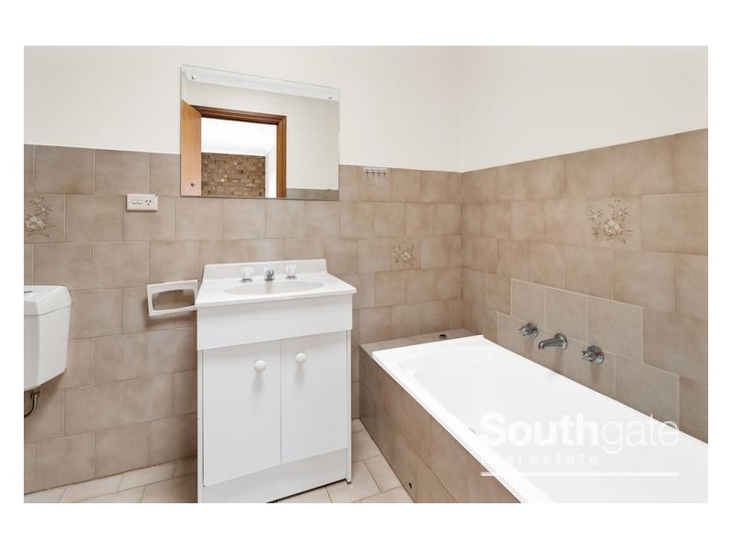 2/1 Second Avenue, Moana SA 5169