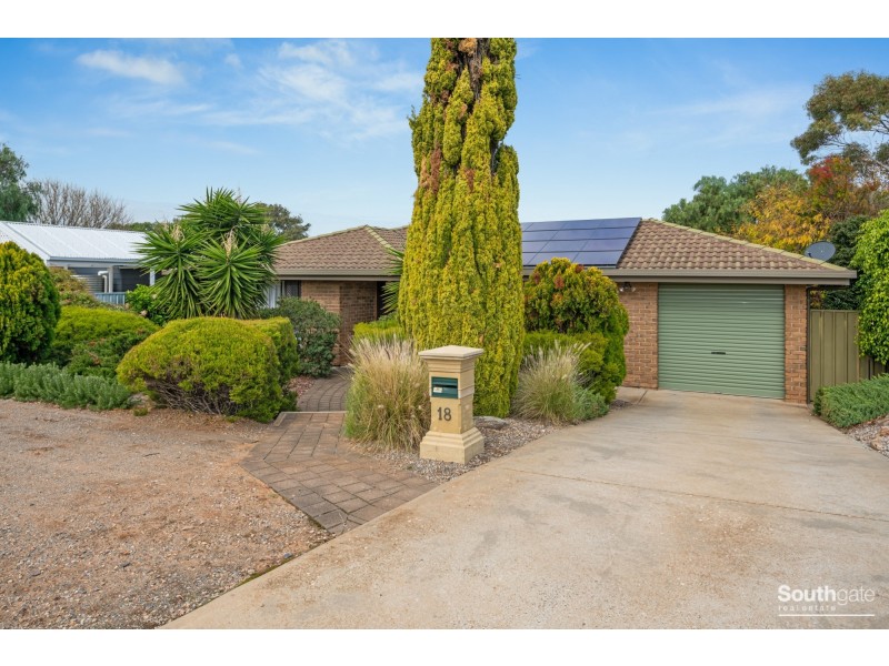 18 Macquarie Street, Moana SA 5169