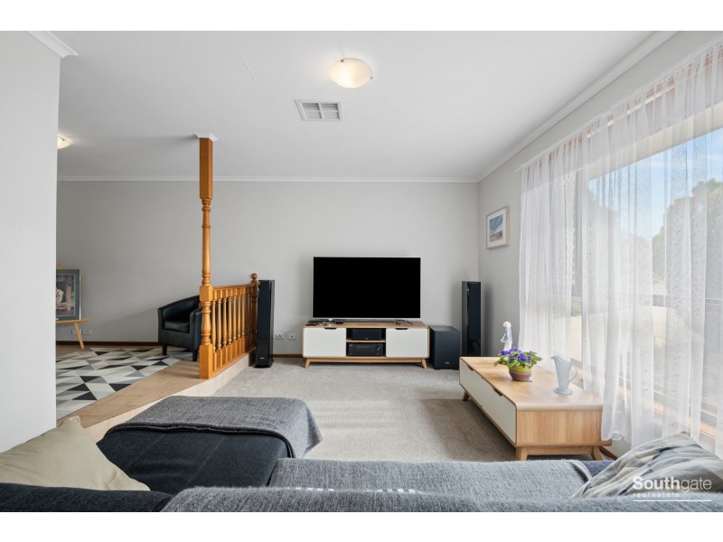 18 Macquarie Street, Moana SA 5169