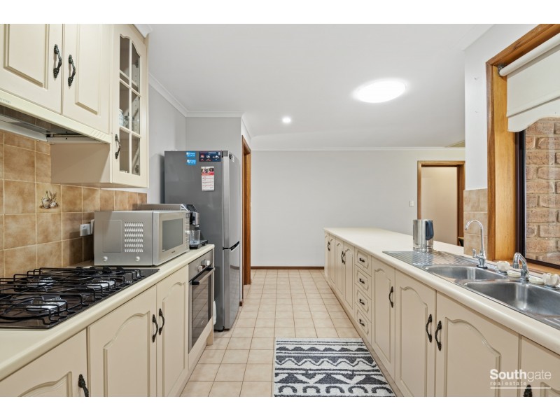 18 Macquarie Street, Moana SA 5169