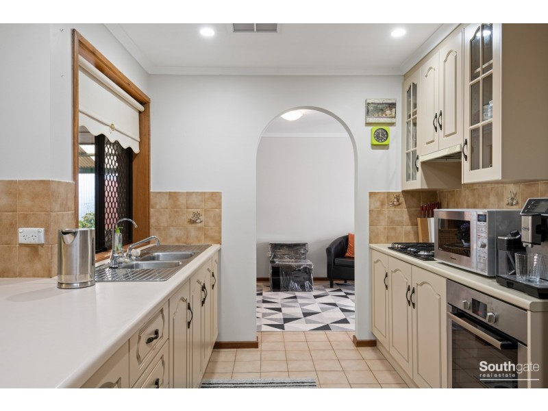 18 Macquarie Street, Moana SA 5169