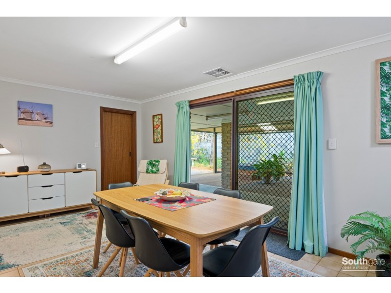 18 Macquarie Street, Moana SA 5169