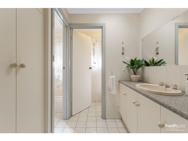 32 Bosuns Way, Seaford Rise SA 5169