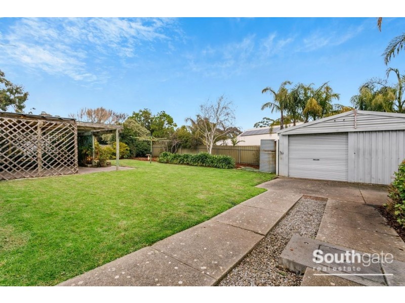 11 Evelyn Sturt Drive, Willunga SA 5172
