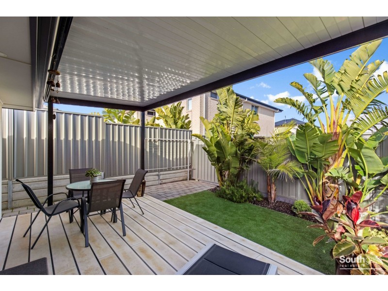 52 Vista Parade, Seaford Heights SA 5169