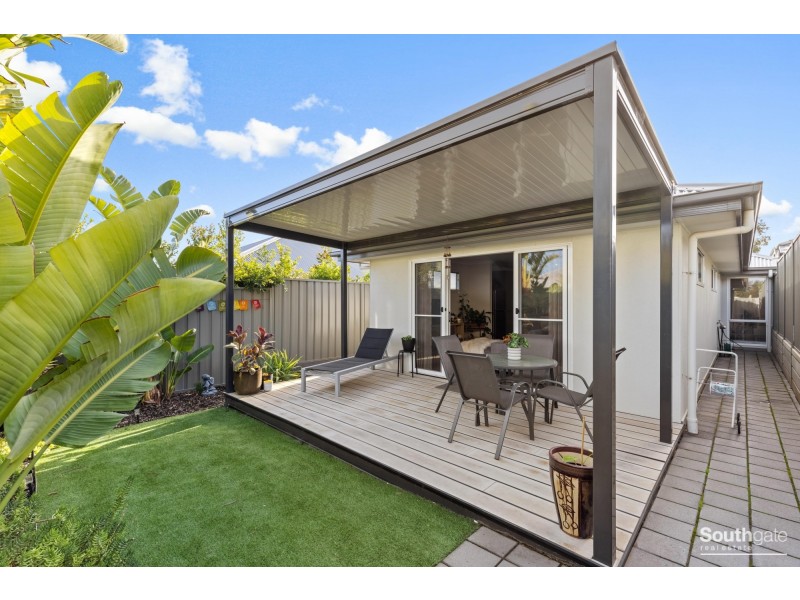 52 Vista Parade, Seaford Heights SA 5169