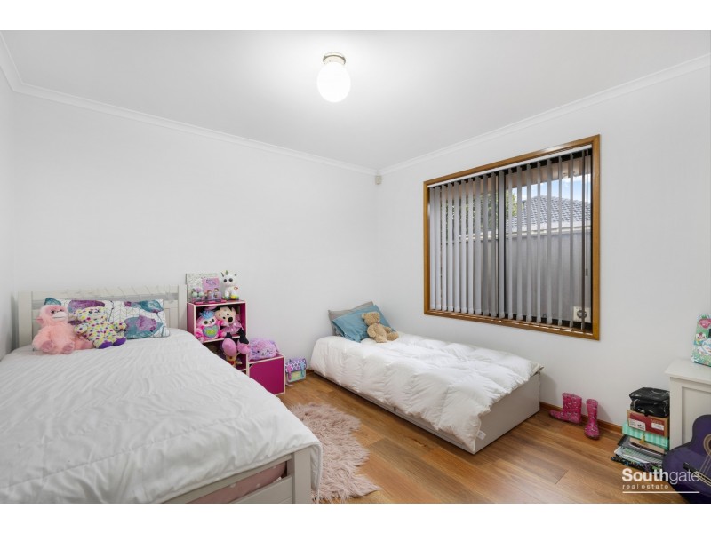 19 Farnsworth Drive, Morphett Vale SA 5162