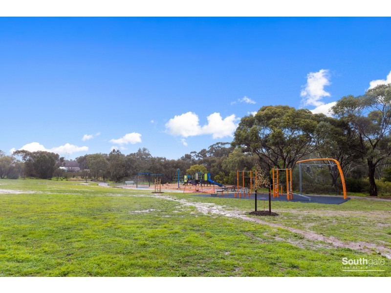 19 Farnsworth Drive, Morphett Vale SA 5162