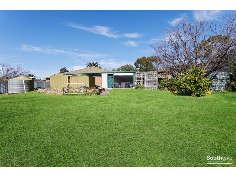 4 Kauri Court, Noarlunga Downs SA 5168