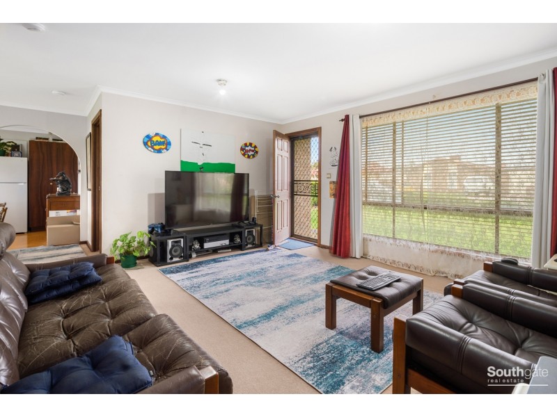 31 Kwinana Crescent, Port Noarlunga South SA 5167