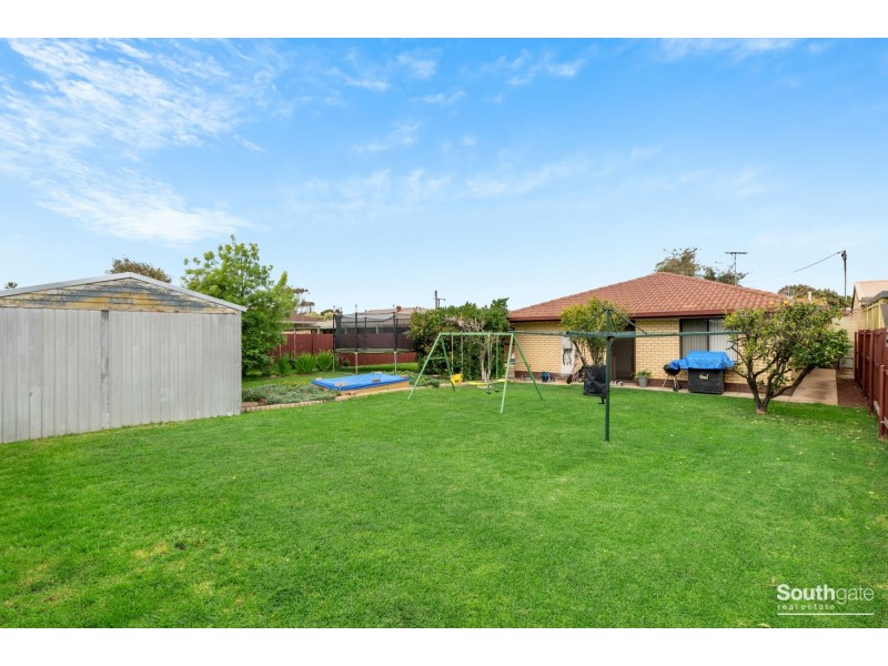 31 Kwinana Crescent, Port Noarlunga South SA 5167