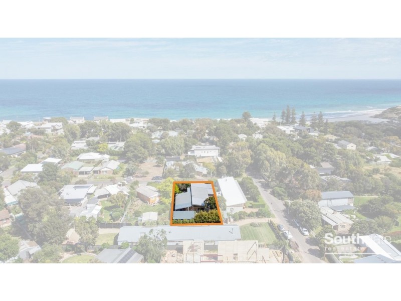 12 Alfred Place, Port Willunga SA 5173