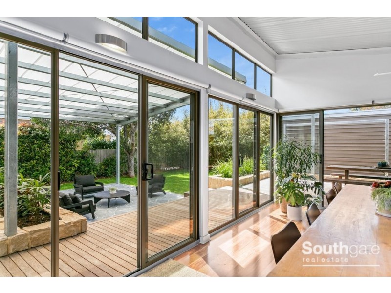 12 Alfred Place, Port Willunga SA 5173