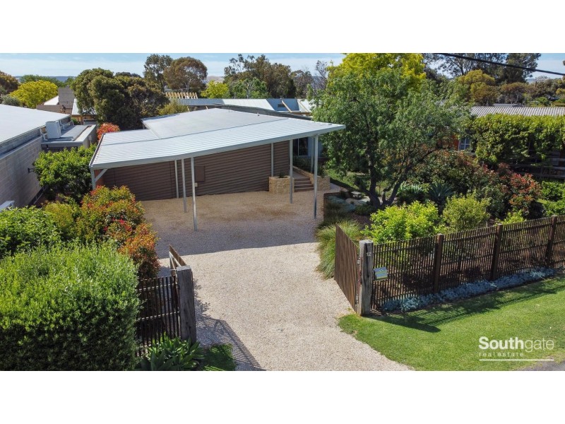 12 Alfred Place, Port Willunga SA 5173