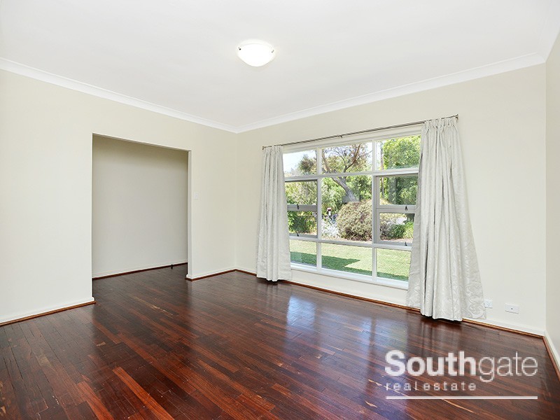 3 Peter Crescent, Morphett Vale SA 5162